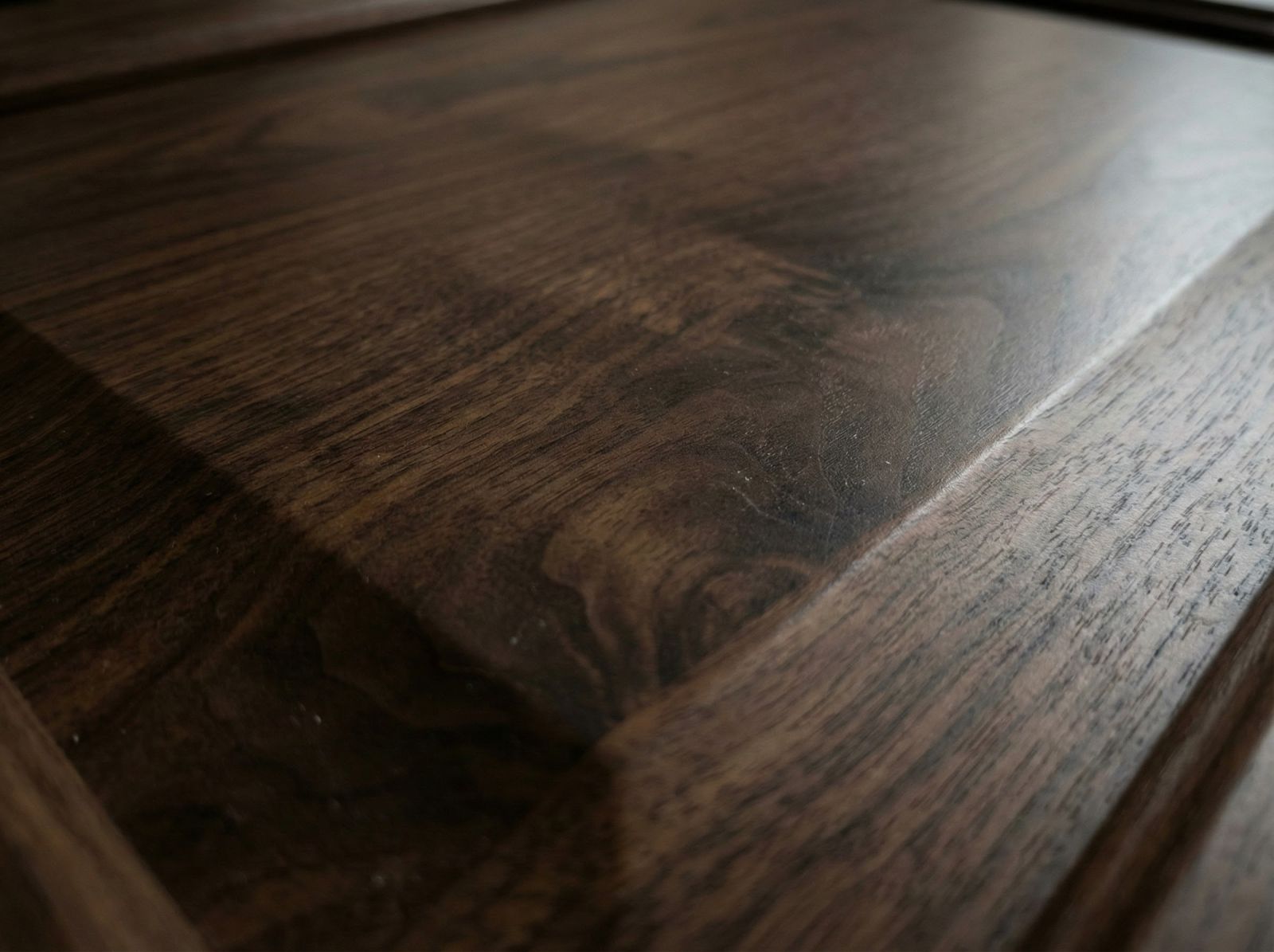 mau-cua-go-van-oc-cho-walnut-sang-trong